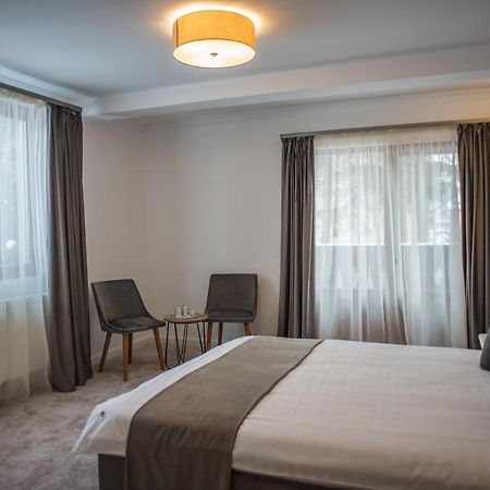 Boga Rooms Sinaia Exteriör bild