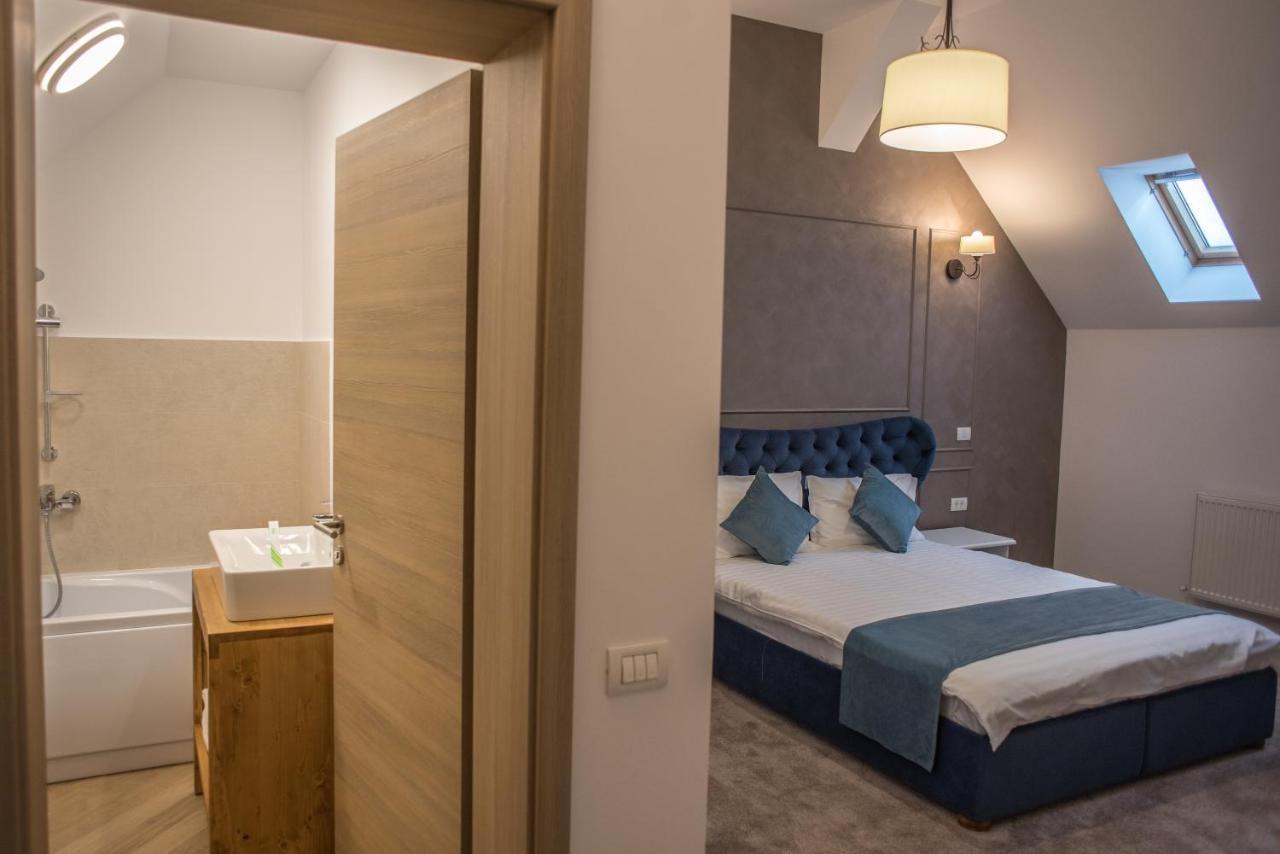 Boga Rooms Sinaia Exteriör bild