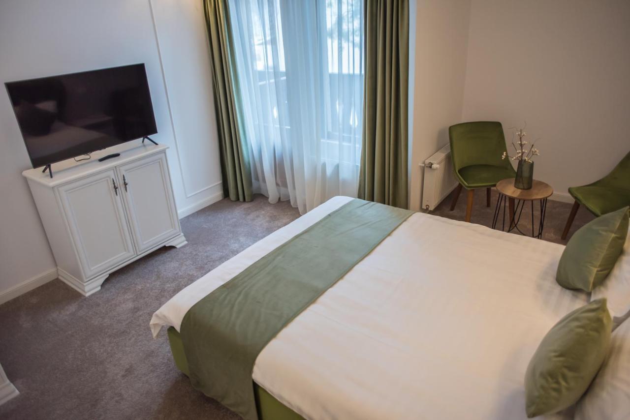 Boga Rooms Sinaia Exteriör bild