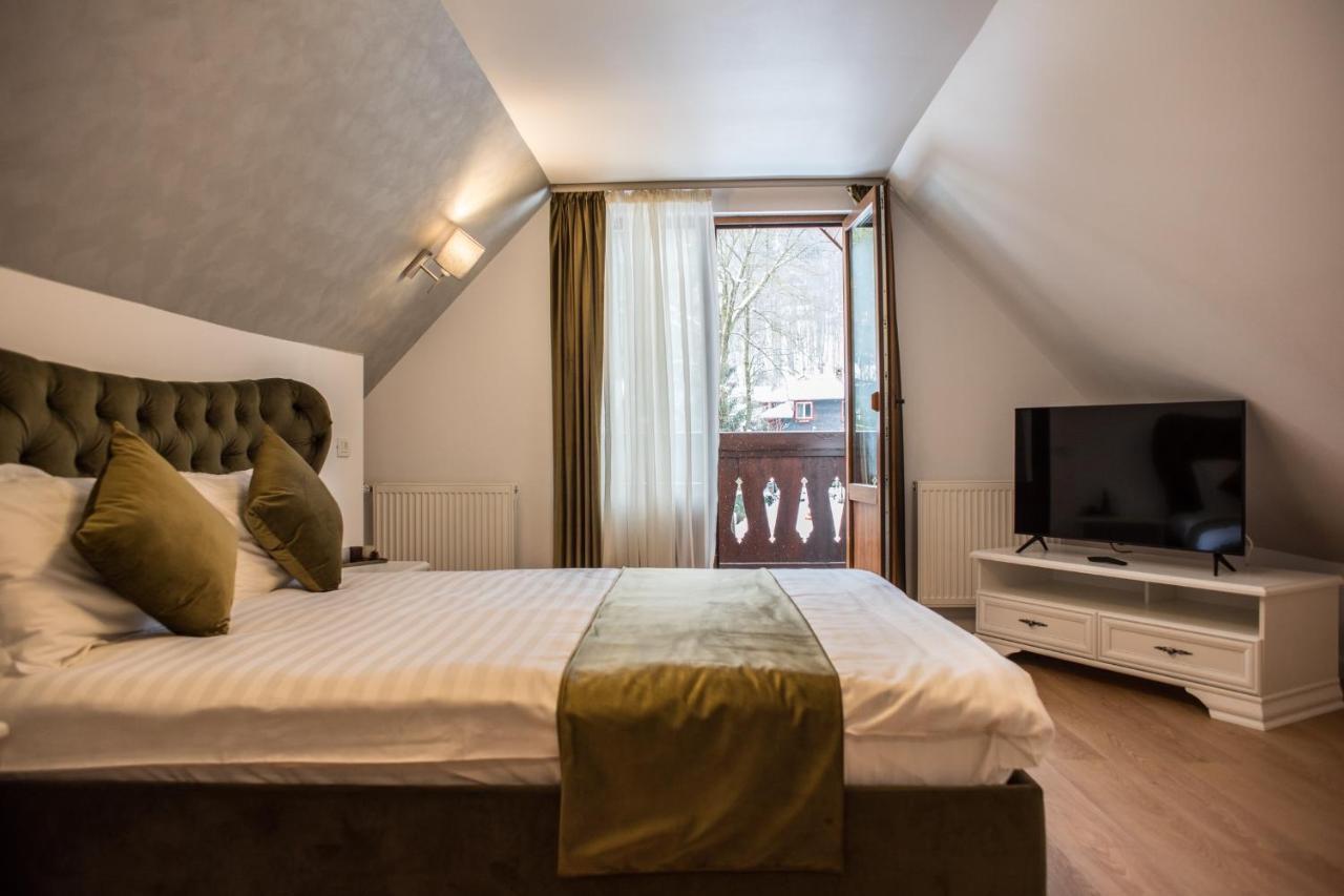 Boga Rooms Sinaia Exteriör bild