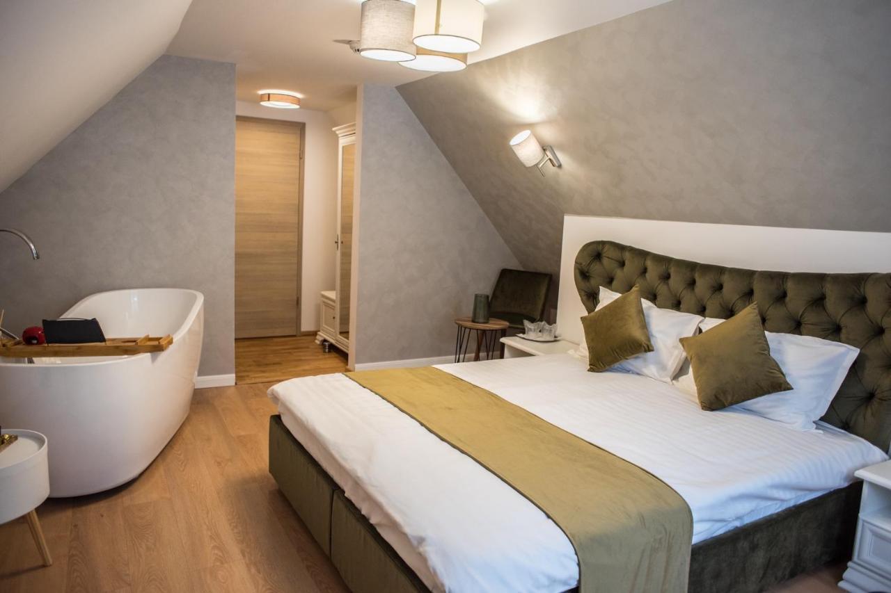 Boga Rooms Sinaia Exteriör bild