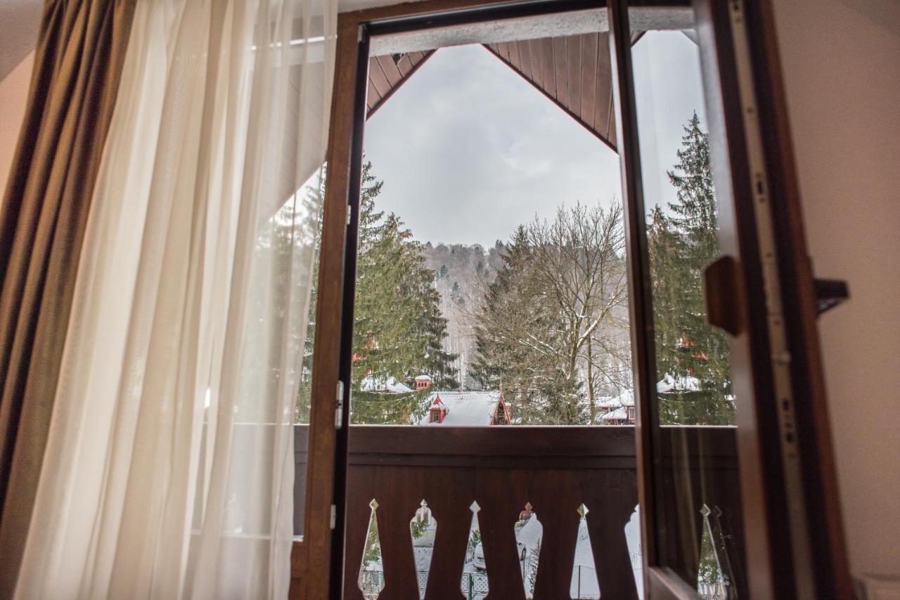 Boga Rooms Sinaia Exteriör bild